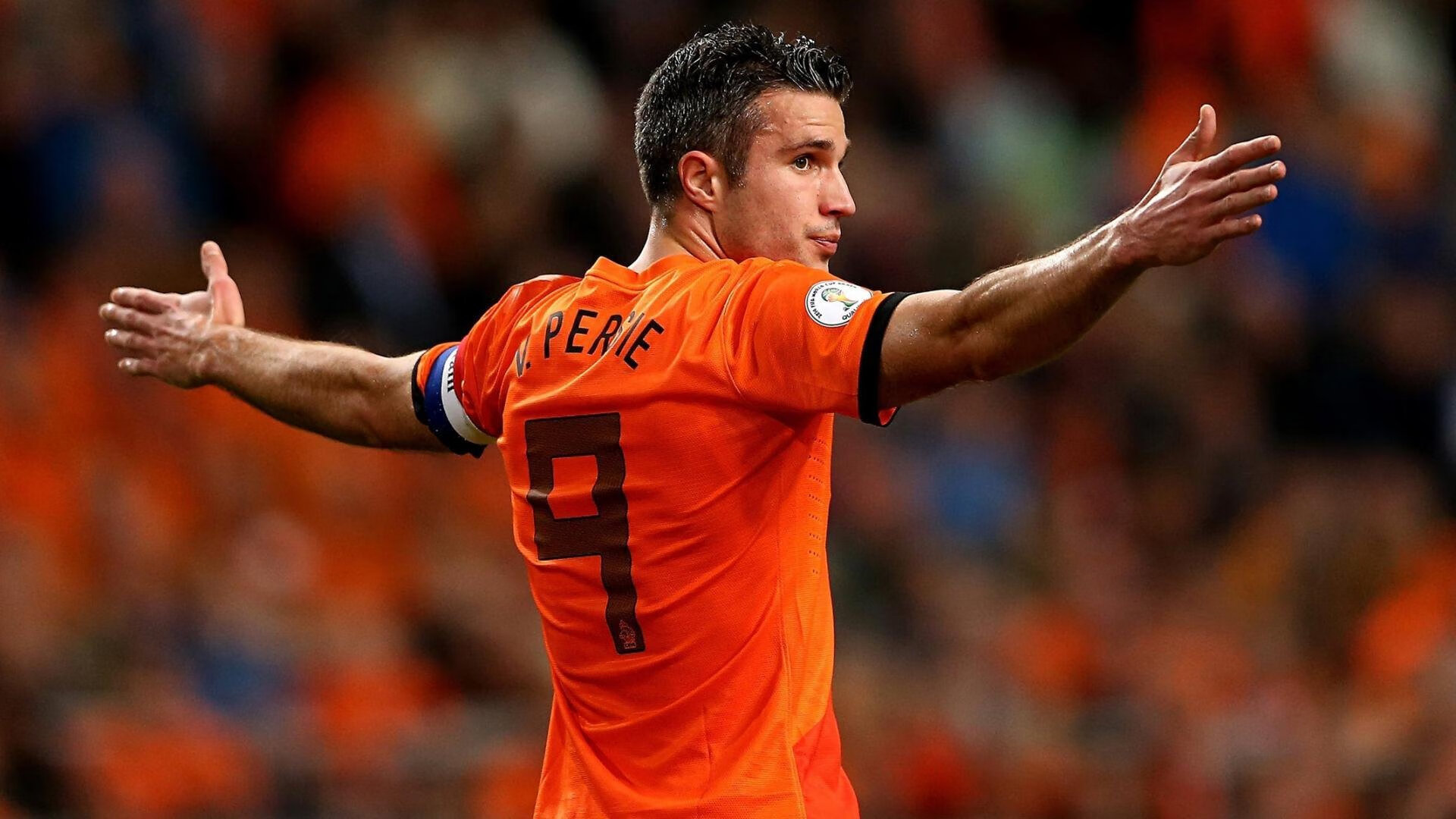 _电子竞技世界冠军赛：虚拟战场的王者归来_，电子竞技比赛现场