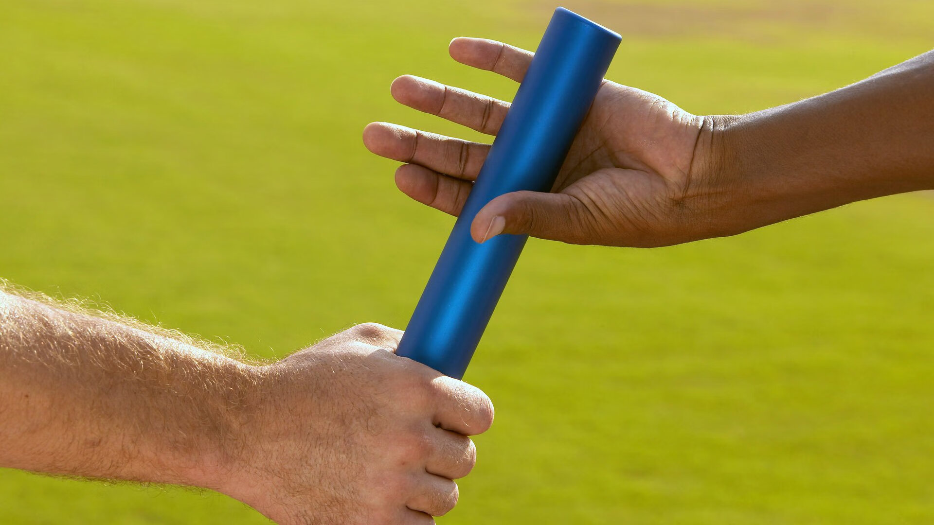 未来空中跑酷：在天际线中纵横驰骋